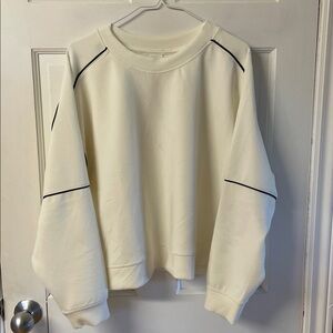 All in Motion crewneck sweatshirt NWT piped cropped length women’s size XXL